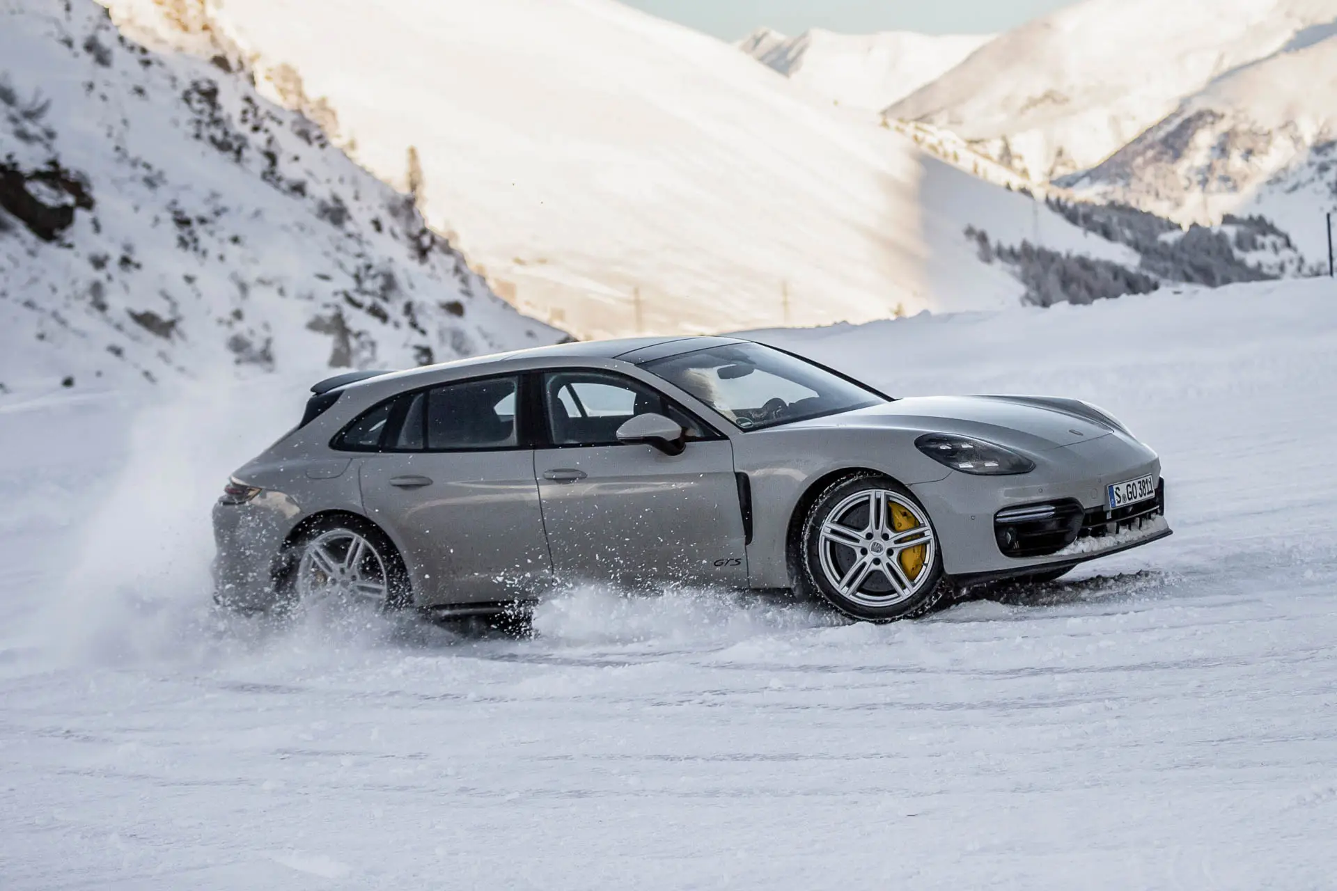 Porsche sur glace Tignes